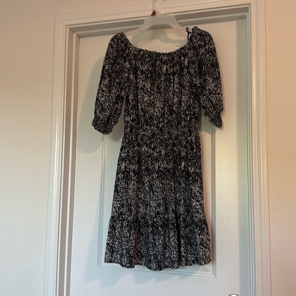 Gap dress with ruched sleeves and elastic waist